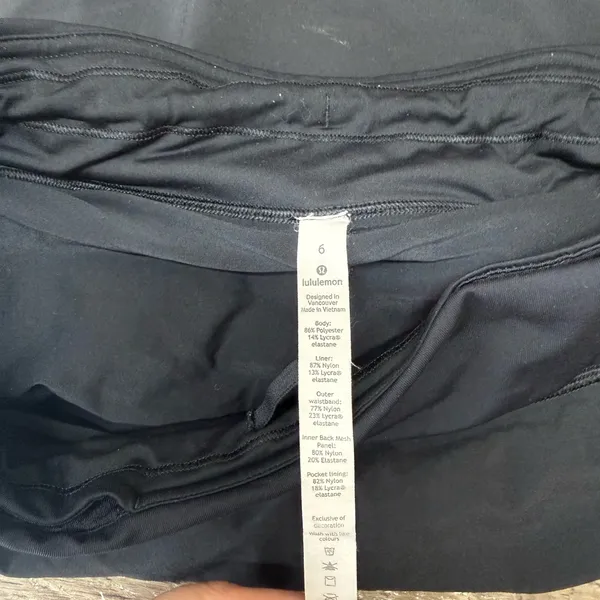Lululemon Play Off The Pleats Skirt *13" Black size 6 - Image 6