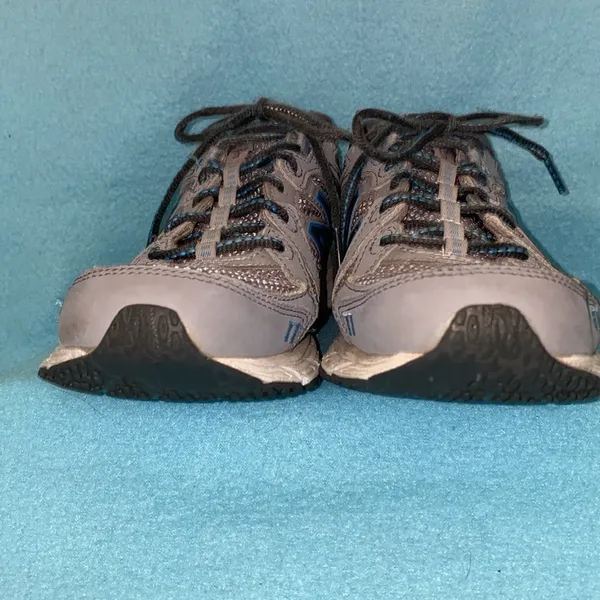 NEW BALANCE leather mesh memory foam lace up gray blue sneakers size 9.5 - Image 3