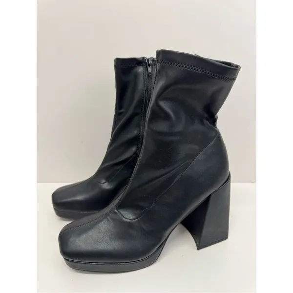 Wild Pair‎ Chunky Heel Platform Booties Black Size 9.5 Sock Like Fit Block Heel - Image 2