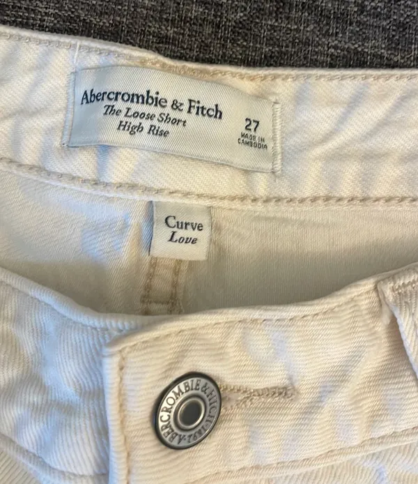 Abercrombie Curve Love Loose Shorts - Image 4