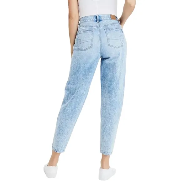 American Eagle Relaxed Mom Jeans Light Wash Size 4 Long - Image 8