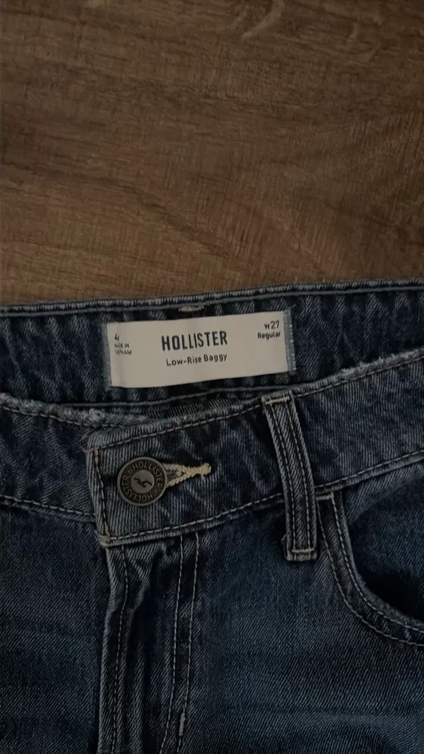 Hollister Low-Rise Jeans Straight Leg - Image 2