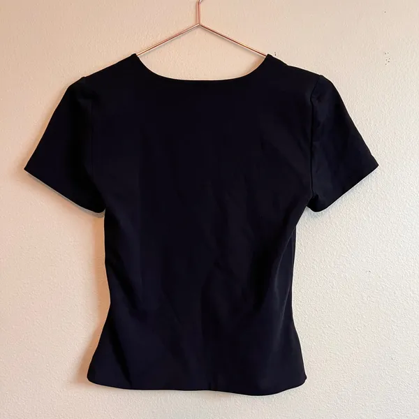 Aritzia Babaton T-Shirt Women Medium Black Contour Crew Short Sleeve Slim Fit - Image 4
