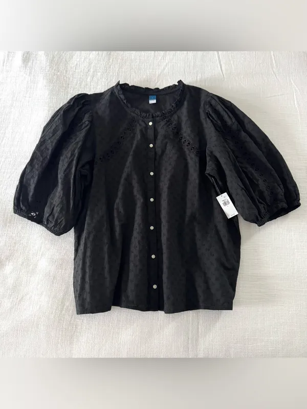Old Navy Puff-Sleeve Lace-Trim Clip-Dot Blouse NWT - Large - Image 5