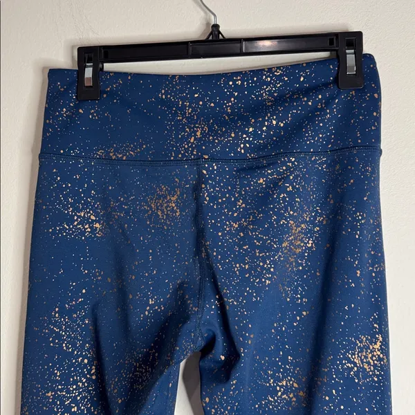 Zyia Active Stay Gold Light & Tight Speckled Crop Leggings size 8-10 - Image 4