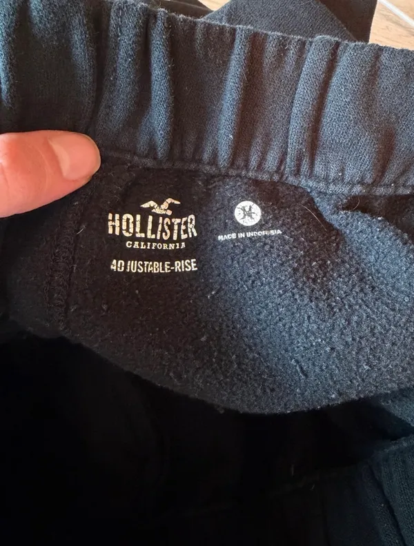 Hollister black high waisted full length joggers - Image 8