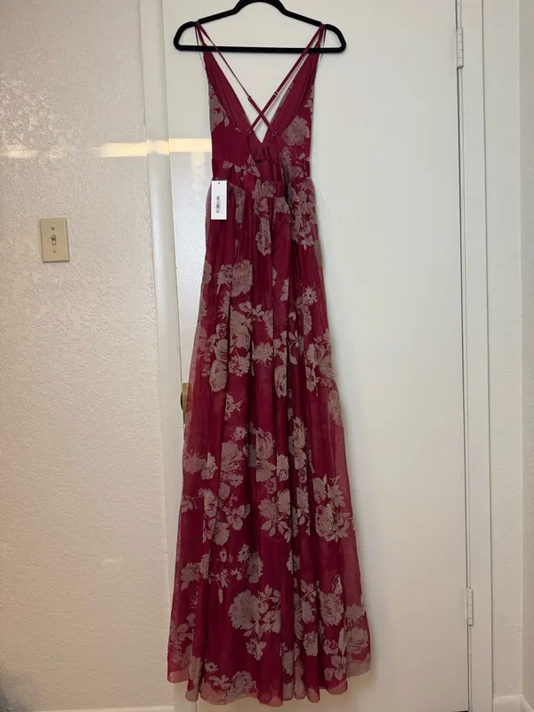 Ever After Red Floral Sleeveless V-Neck Open Back Maxi Dress NWT Size S - Image 4