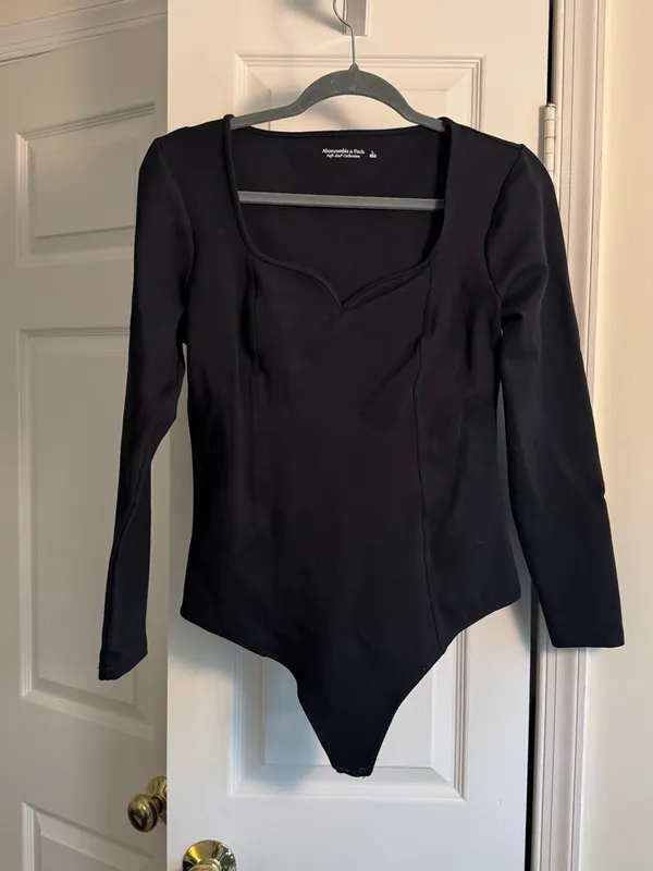Abercrombie Soft A&F Collection Sweetheart Neck Long Sleeve Bodysuit Black Large - Image 3