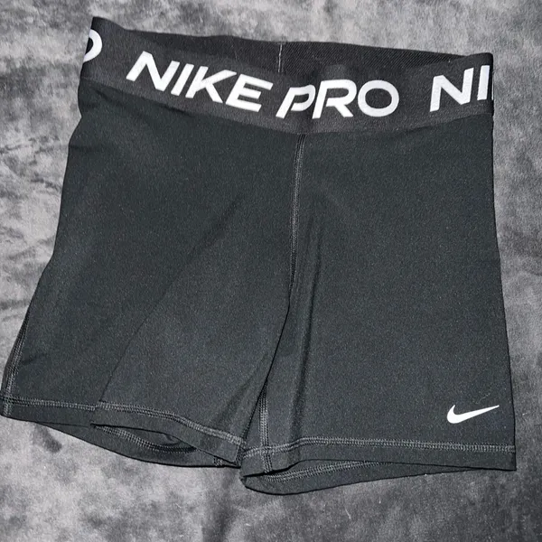 Nike Pro Shorts in Black Size Medium - Image 7