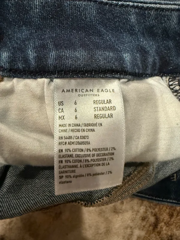 American Eagle Jeans - Image 4