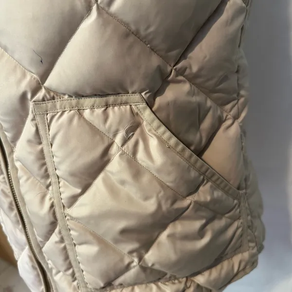 J. Crew Beige Quilted Vest - Image 5