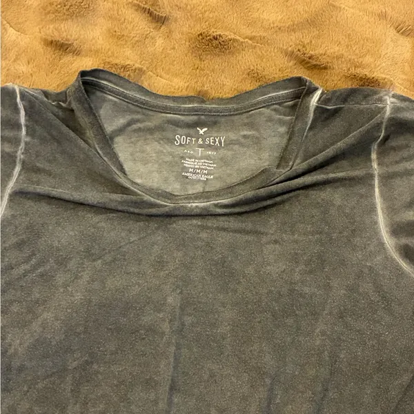 American Eagle Gray Women's Teeshirt from their Soft & Sexy Collection - Image 2