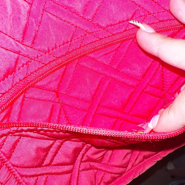 Vera Bradley red quilted crossbody - Image 9