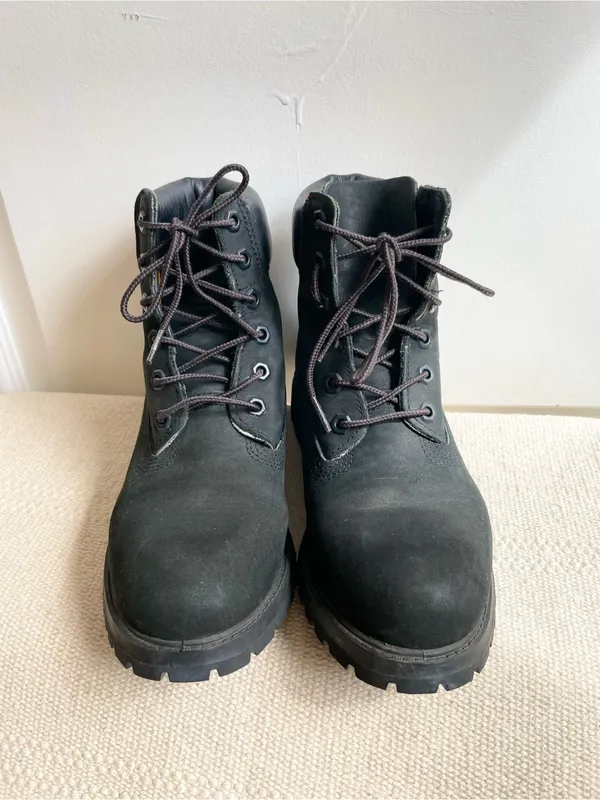 Timberland Boots Women Size 6.5 Black Leather Lug Sole Combat - Image 2