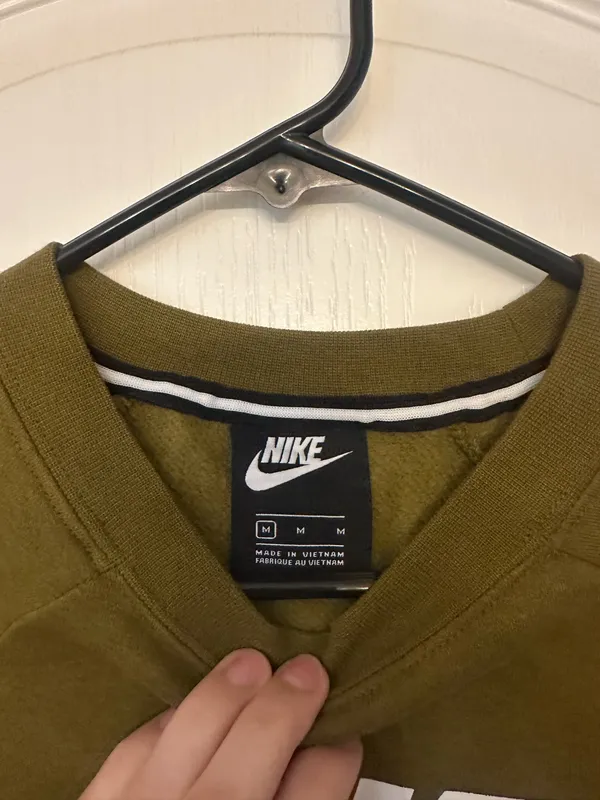 Nike Green Crewneck - Image 2