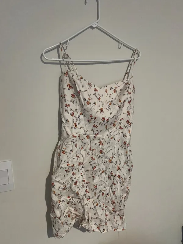 Reformation Roarke Linen Floral Dress in Gabrielle print - Image 6