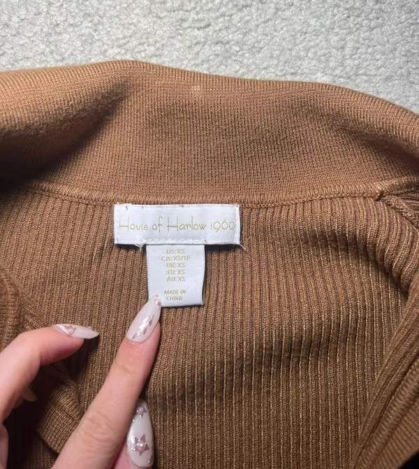 House of Harlow Brown & Gold Shimmery Ribbed Collard Top - Image 3
