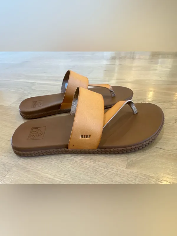 Reef Cushion Sol women's sandals natural size 9 - Image 3