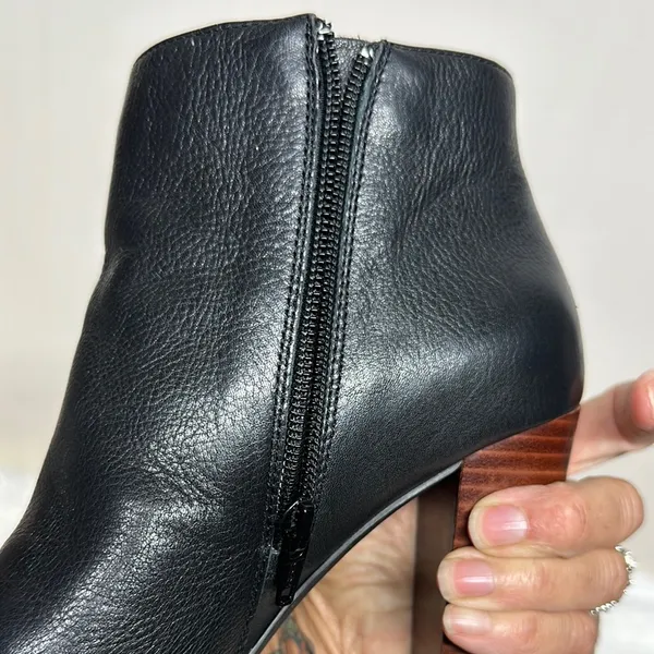 Gianni Bini Black and Brown Leather Ankle Booties - Image 6