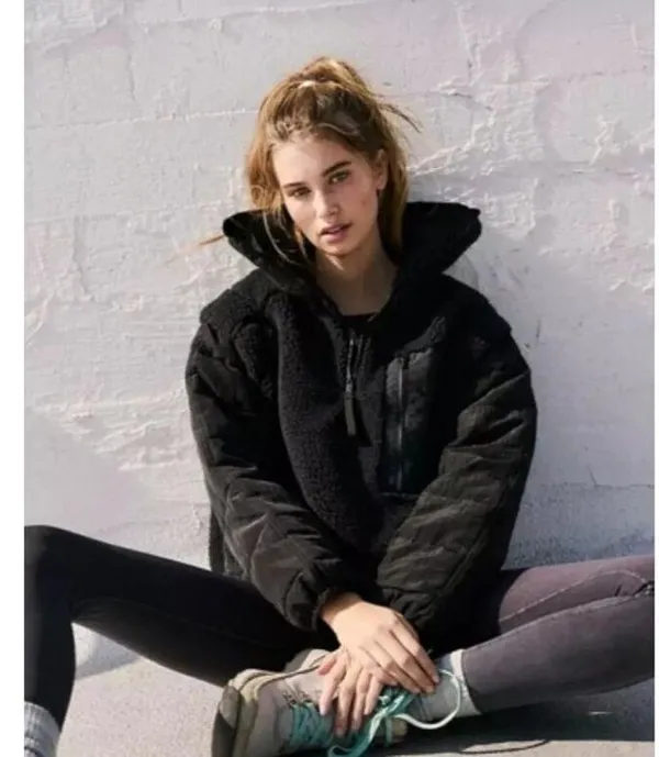 FREE PEOPLE Movement Scenic Route Solid 1/2 Zip in Black Size X-Small - Image 2