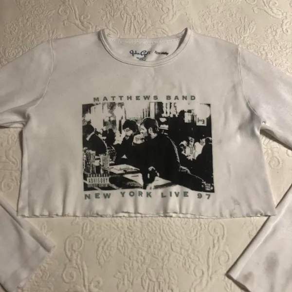 Brandy Melville Graphic Top - Image 4