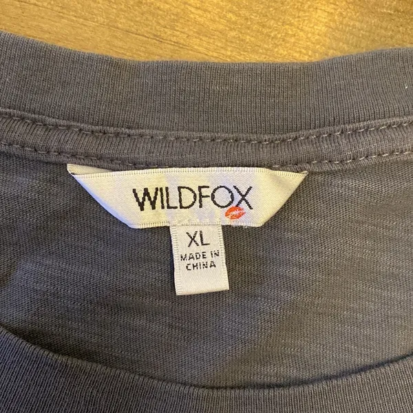 Wildfox Sunny Days graphic tee shirt sleeve‎ gray size XL - Image 4