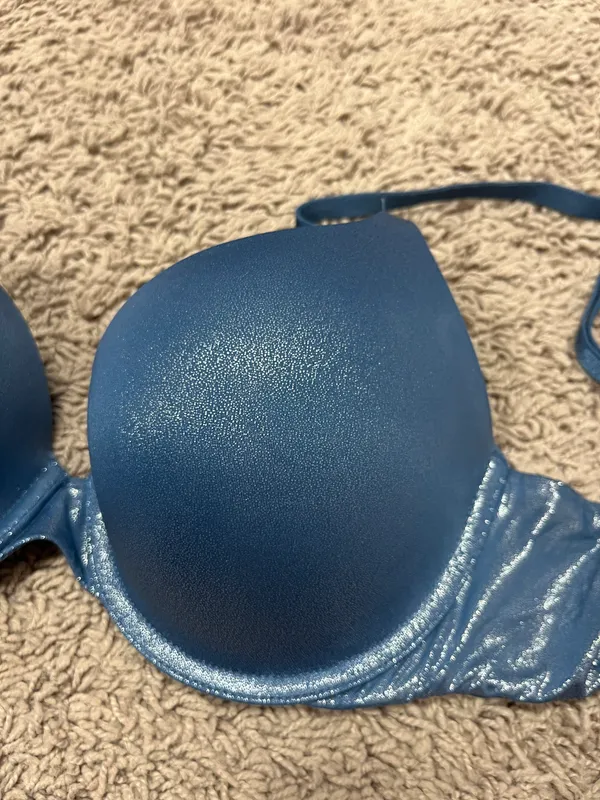 Victoria's Secret Push-up Bra - Image 4