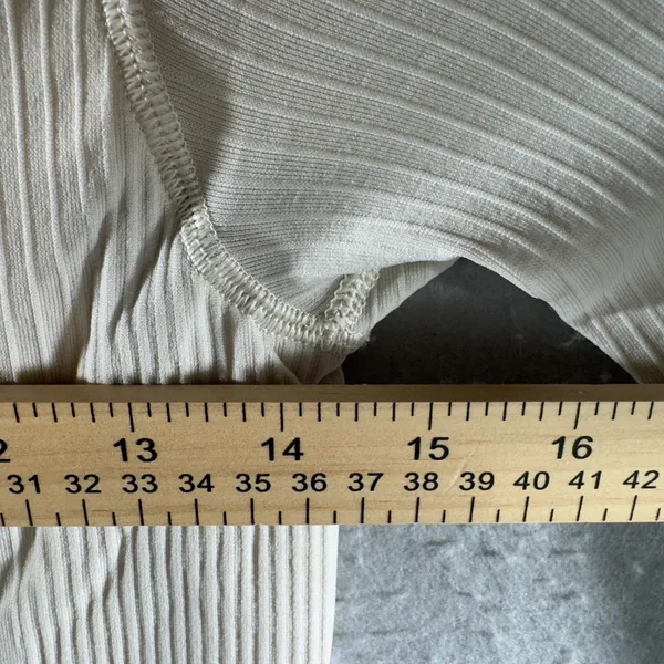 1622 | Lululemon‎ Ebb to Street Ribbed Cropped Long Sleeve Top Cream Womens 8 - Image 3