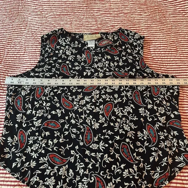 New Frontier Black and Pink Maxi Skirt and Top - Image 5