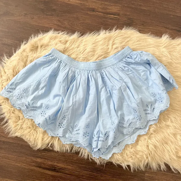 H&M Light Blue Eyelet Embroidery Pull on Skirt Skort Shorts Size L - Image 3