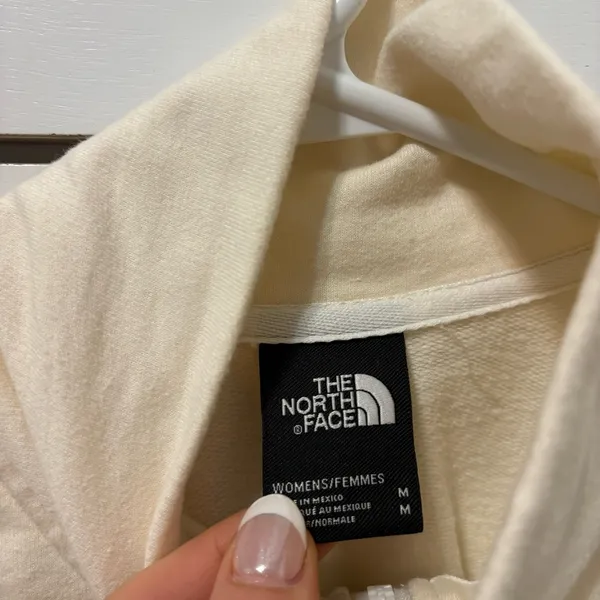 The North Face 1/4 Zip Pullover - Image 4