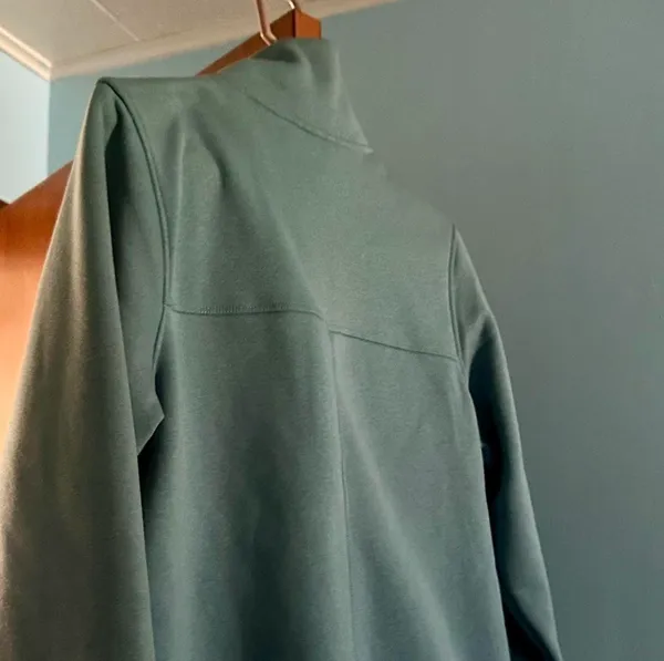 North The Face Jacket Women’s - Image 2