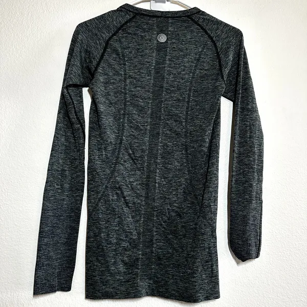 Lululemon Swiftly Tech Long Sleeve Crew 2017 Seawheeze LILV Thumbholes 6 - Image 4