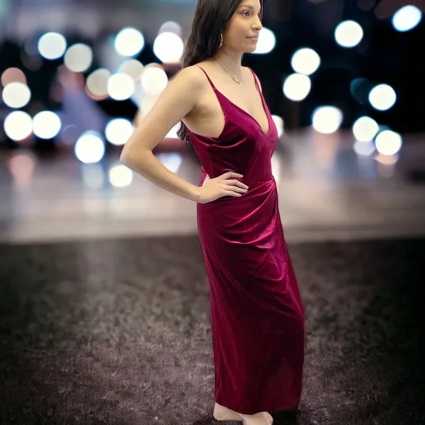 NEW Yumi Kim Womens M Felicity V-neck Midi Velvet Formal‎ Dress Wine Burgundy - Image 2