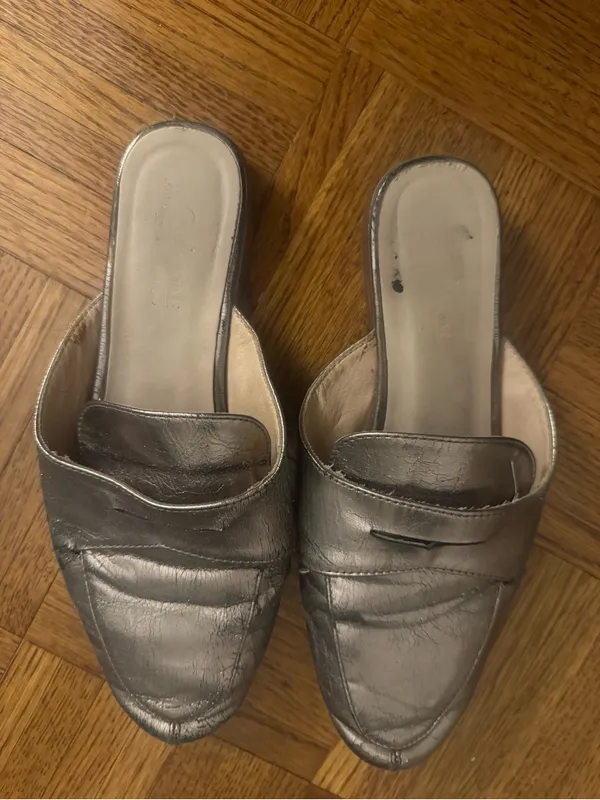 Catherine Malandrino Gold Leather Slip-On Loafer Mule - Image 3
