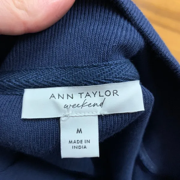 Ann Taylor Weekend Mock Neck‎ Top Womens Medium Ruffle Trim Long Sleeve Pullover - Image 4