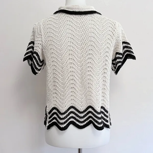 Solitaire Crochet Knit Polo Top Small Cream Black Chevron Scalloped Trim - Image 5