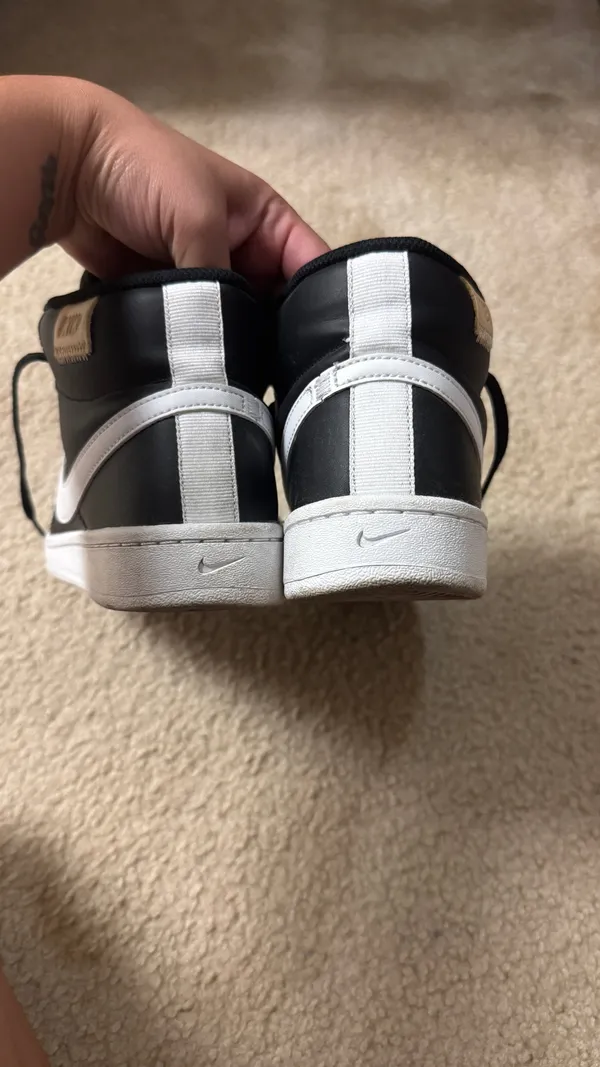 Nike Shoes  - Image 5