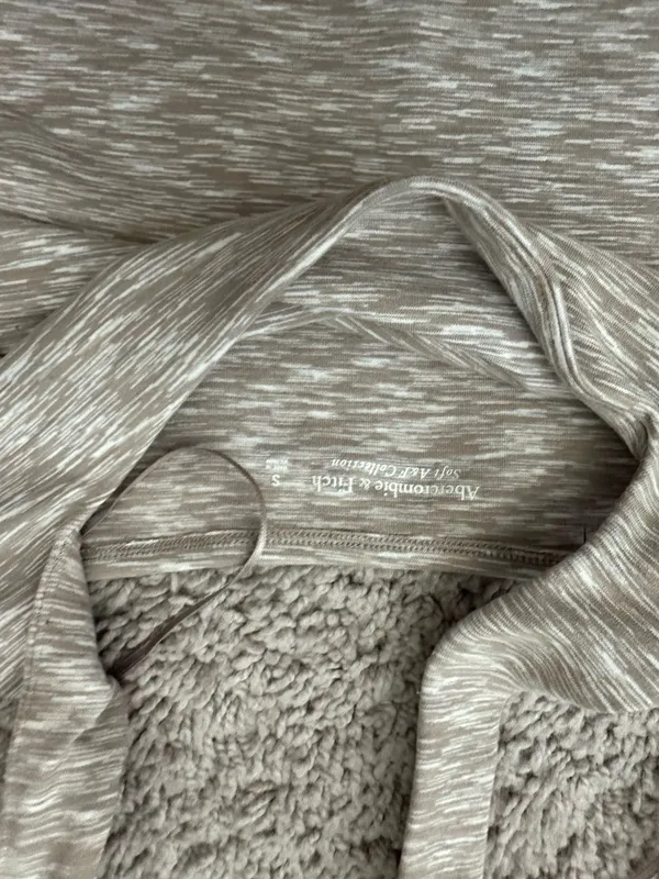 Abercrombie Brownish gray heathered halter crop top - Image 2