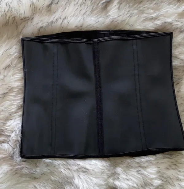 NWT Latex Waist Trainer Hourglass Corset - Image 4