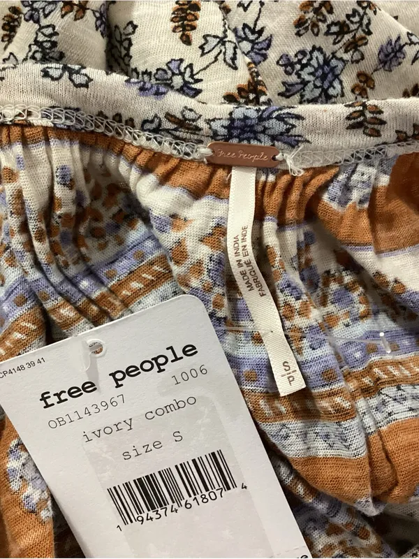 Free People Paisley Puff Sleeve Top Size Small NWT - Image 8