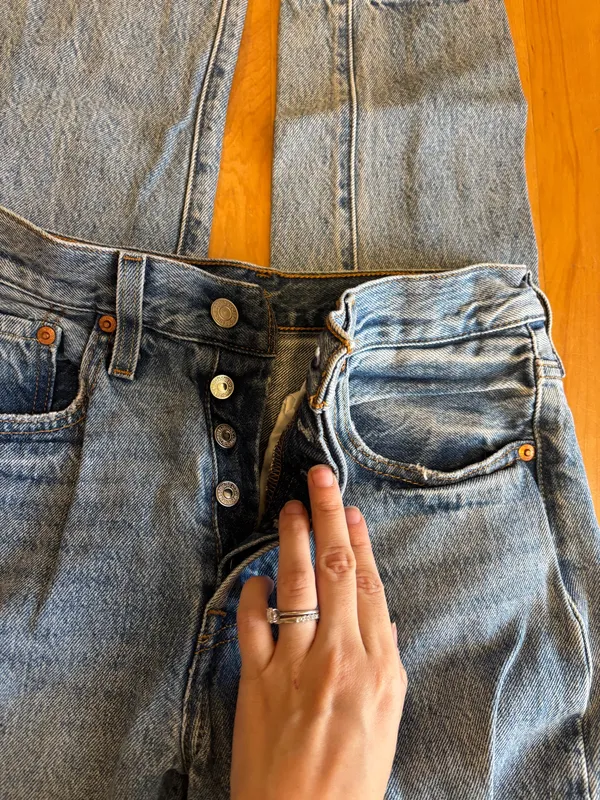 Levi’s 501 High-Rise Button-Up Jeans - Image 2