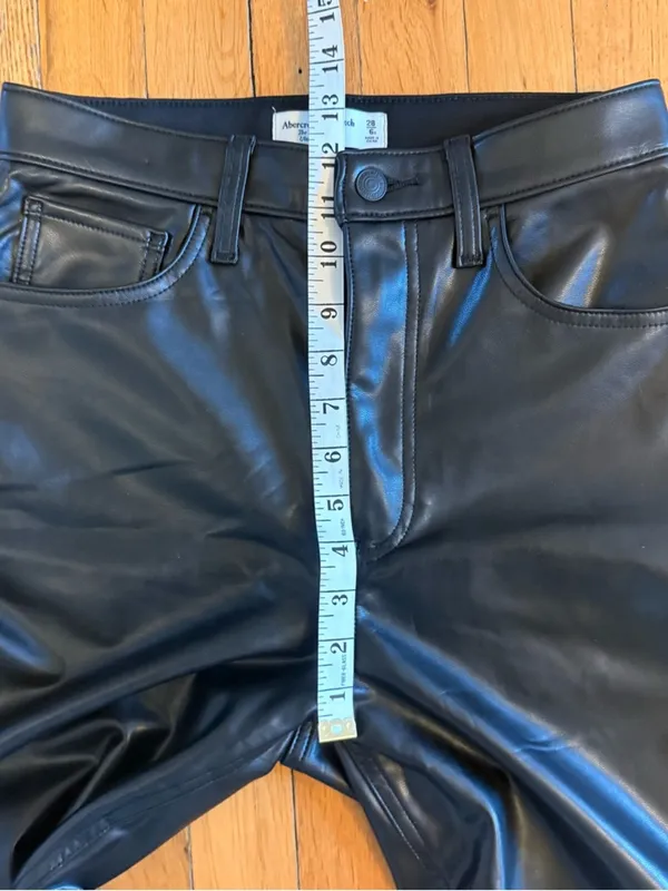 ABERCROMBIE AND FITCH Curve Love Ultra High Rise 90s‎ Straight Leather Pant 28 - Image 6