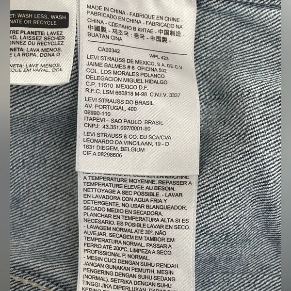 Levi’s Young Crop Trucker Denim Vest Sz M - Image 11
