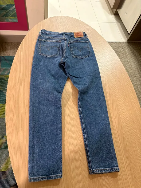 Levi's 501 Jeans W 26 X L 28 Medium Blue Denim Button Fly Belt Loop Cotton Blend - Image 2