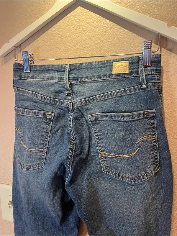 Levi’s Signature Gold Women’s Totally Shapping Skinny Jeans Size 4M - Image 6