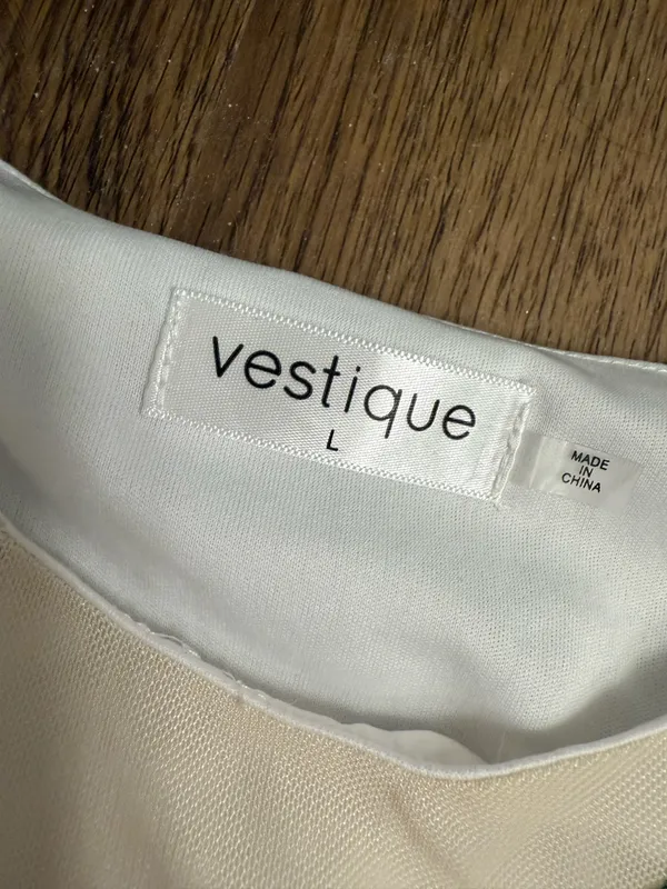 Vestique Set Two-Piece - Image 3
