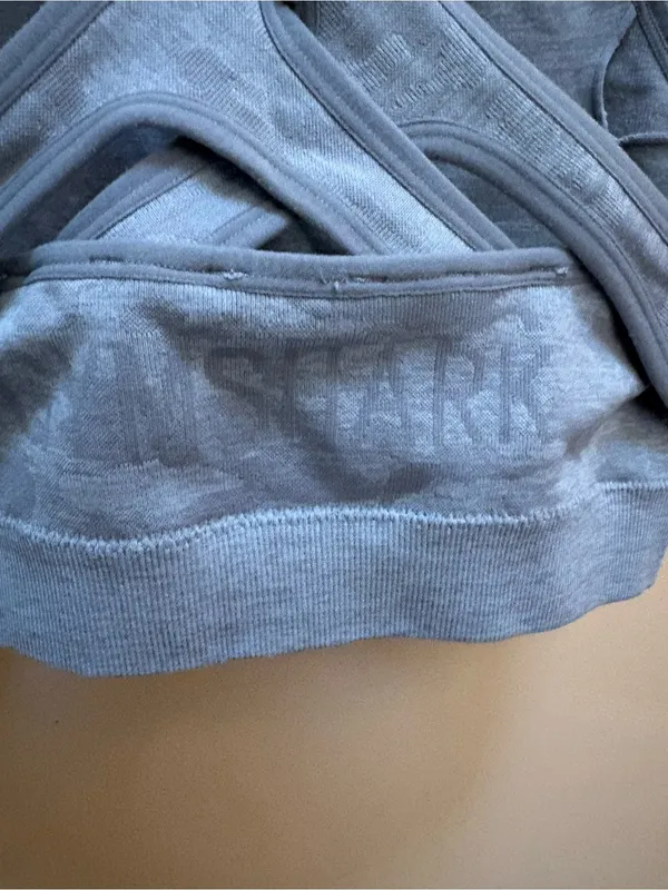 Gymshark Adapt Camo Seamless Bra in Light Gray - Image 5