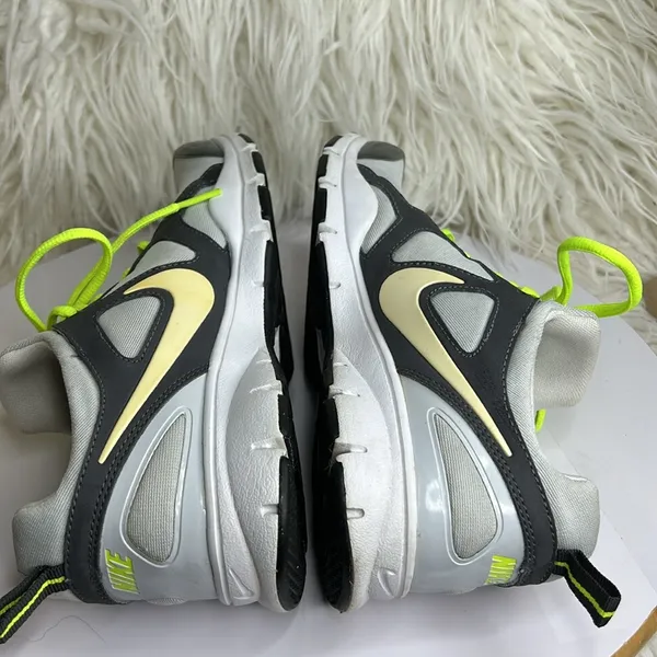 Nike Training In Season TR2 Size 7.5. Light dark gray / green. - Image 5