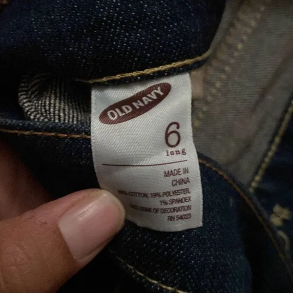 Old Navy Medium Wash The Diva Straight Leg Jeans NWOT Size 6 Long - Image 6